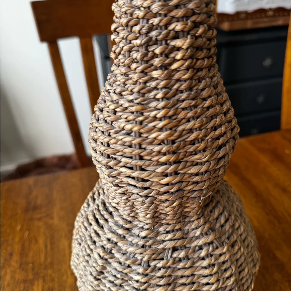 Vintage rattan wicker Lamp no shade Boho Cottage Core 11.5” Works